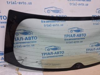 Стекло крышки багажника Toyota Avensis T25 2.2 diesel 2ADFTV