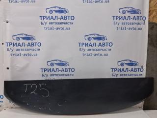 Спойлер на крышку багажника Toyota Avensis 2002-2010