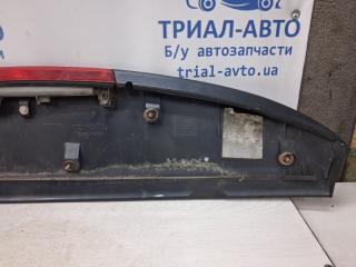Спойлер на крышку багажника Avensis 2002-2010 T25 2.2 diesel 2ADFTV