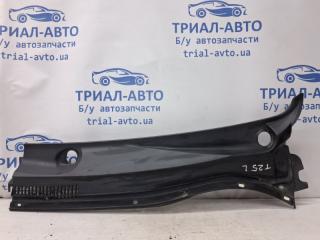 Дефлектор дворников левый Toyota Avensis 2002-2010 Б/У Дефлектор дворников левый Toyota Avensis 2002-2010