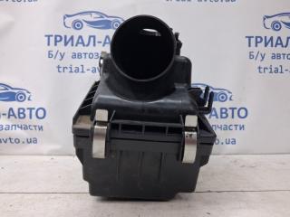 Корпус воздушного фильтра Avensis 2002-2010 T25 2.0 diesel 1ADFTV