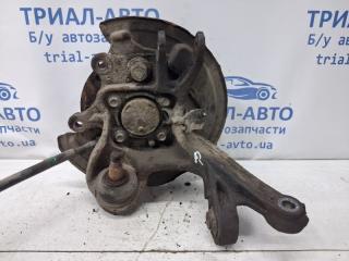 Цапфа задняя правая со ступицей Toyota Avensis 2002-2010