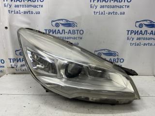 Фара правая Ксенон Ford Kuga 2011-2019