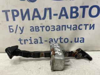 Ограничитель двери передний правый Mazda CX 5 KE 2.2 diesel