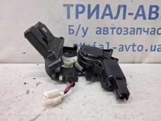Замок крышки багажника Mazda 3 BK 1.6 бензин Z6