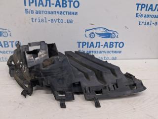 Решетка переднего бампера правая Mazda CX 7 ER 2.2 дизель MZR-CD