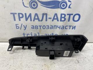 Кнопка стеклоподъемника Kia Sportage SL 2.0 diesel D4HA