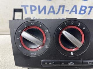 Блок управления кондиционером Mazda 3 BK 1.6 бензин Z6