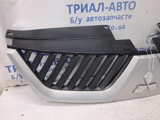 Решетка радиатора Mitsubishi Outlander XL 2.4 бензин 4b12