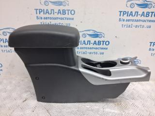 Подлокотник Outlander 2007-2012 XL 2.4 бензин 4b12