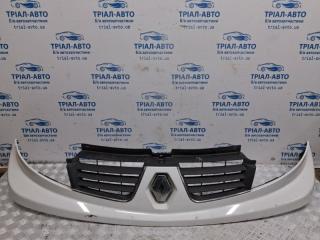 Решетка радиатора Renault Trafic 2001-2014