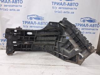 Кронштейн бампера передний правый Trafic 2001-2014 FL M9R