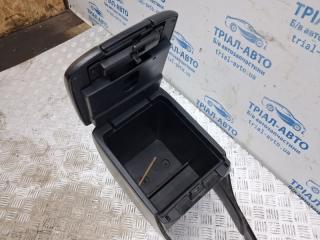 Подлокотник Toyota Prado J120 3.0 Diesel 1KDFTV