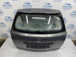 Крышка багажника Toyota Avensis 2002-2010