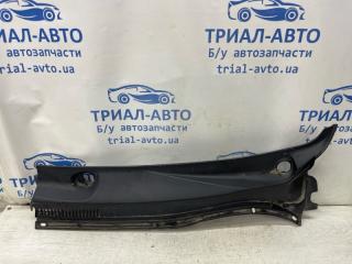 Дефлектор дворников левый Toyota Avensis 2002-2010 Б/У Дефлектор дворников левый Toyota Avensis 2002-2010