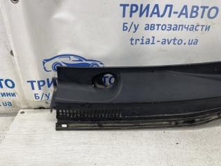 Дефлектор дворников левый Toyota Avensis T25 1.8 бензин 1ZZFE