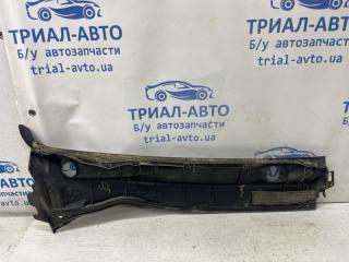Дефлектор дворников левый Avensis 2002-2010 T25 1.8 бензин 1ZZFE