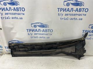 Дефлектор дворников правый Avensis 2002-2010 T25 1.8 бензин 1ZZFE
