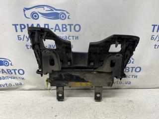 Подушка в колени Toyota Avensis T25 1.8 бензин 1ZZFE