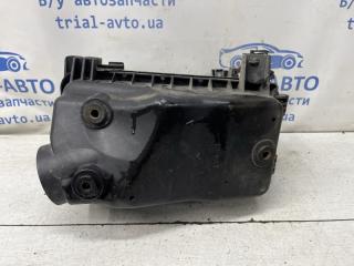 Корпус воздушного фильтра Avensis 2002-2010 T25 1.8 бензин 1ZZFE