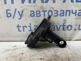 Датчик расхода воздуха Toyota Avensis 2002-2010 Б/У Датчик расхода воздуха Toyota Avensis 2002-2010