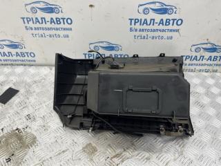 Бардачок 3 2003-2009 BK 1.6 бензин Z6