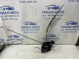 Замок двери передний правый Mazda 3 2003-2009