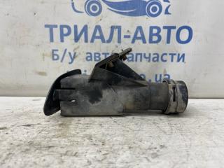 Омыватель фары правый Avensis 2002-2010 T25 1.8 бензин 1ZZFE