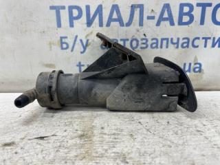 Омыватель фары левый Avensis 2002-2010 T25 1.8 бензин 1ZZFE