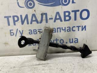 Ограничитель двери передний правый 6 2012- GJ 2.2 дизель