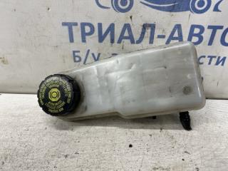 Фото запчасти бачок главного тормозного цилиндра Mitsubishi Colt 2002-2012 Б/У запчасть Запчасть бачок главного тормозного цилиндра Mitsubishi Colt 2002-2012