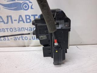 Замок двери задний левый Pathfinder 2004-2014 R51 2.5 Diesel YD25DDTI