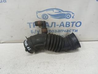 Патрубок воздушного фильтра Nissan Tiida 2004-2014 Б/У Патрубок воздушного фильтра Nissan Tiida 2004-2014