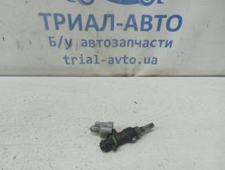 Фото запчасти форсунка топливная Nissan Tiida 2004-2014 Б/У запчасть Запчасть форсунка топливная Nissan Tiida 2004-2014