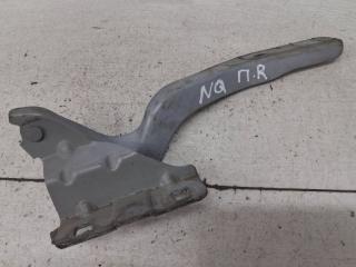 Петля капота правая Nissan Qashqai 2006-2013 Б/У Петля капота правая Nissan Qashqai 2006-2013