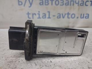 Датчик расхода воздуха Nissan Navara 2004-2015 Б/У Датчик расхода воздуха Nissan Navara 2004-2015