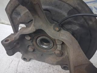 Кулак поворотный левый со ступицей Nissan Qashqai J10 1.6 diesel R9M