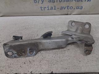 Петля капота правая Kia Sorento BL 2.5 diesel D4CB