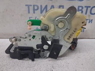Замок двери задний левый Kia Sorento BL 2.5 diesel D4CB
