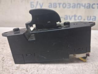 Кнопка стеклоподъемника задняя левая Mitsubishi Lancer 9 1.6 бензин 4G18