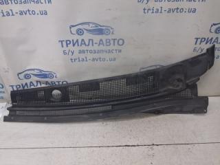 Жабо под лобовое стекло (пластик) левое Mitsubishi Lancer 2003-2009 Б/У Жабо под лобовое стекло (пластик) левое Mitsubishi Lancer 2003-2009