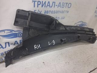 Жабо под лобовое стекло (пластик) правое Lancer 2003-2009 9 1.6 бензин 4G18