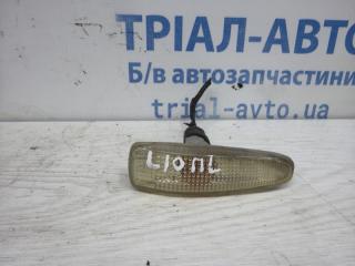 Повторитель поворотника Mitsubishi Lancer 2007-2017