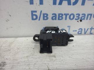 Кнопка стеклоподъемника Nissan Qashqai J10 1.6 diesel R9M