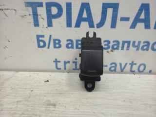 Фото запчасти кнопка стеклоподъемника Nissan Qashqai 2006-2013 Б/У запчасть Запчасть кнопка стеклоподъемника Nissan Qashqai 2006-2013