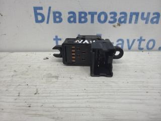 Кнопка стеклоподъемника Nissan Navara D40 2.5 Diesel YD25DDTI