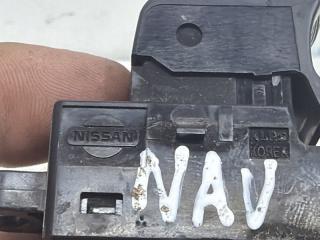 Кнопка стеклоподъемника Navara 2004-2015 D40 2.5 Diesel YD25DDTI