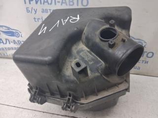 Корпус воздушного фильтра Toyota RAV 4 2005-2016 Б/У Корпус воздушного фильтра Toyota RAV 4 2005-2016