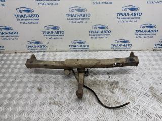 Фаркоп Toyota RAV 4 2005-2016 Б/У Фаркоп Toyota RAV 4 2005-2016
