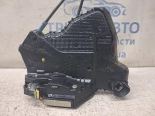 Замок двери передний левый Toyota RAV 4 2005-2016